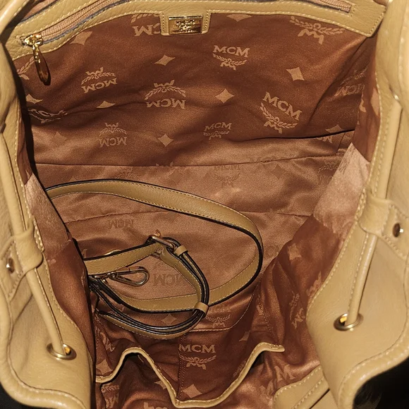 MCM Cognac Visetos Shoulder Bag - Picture 2 of 8